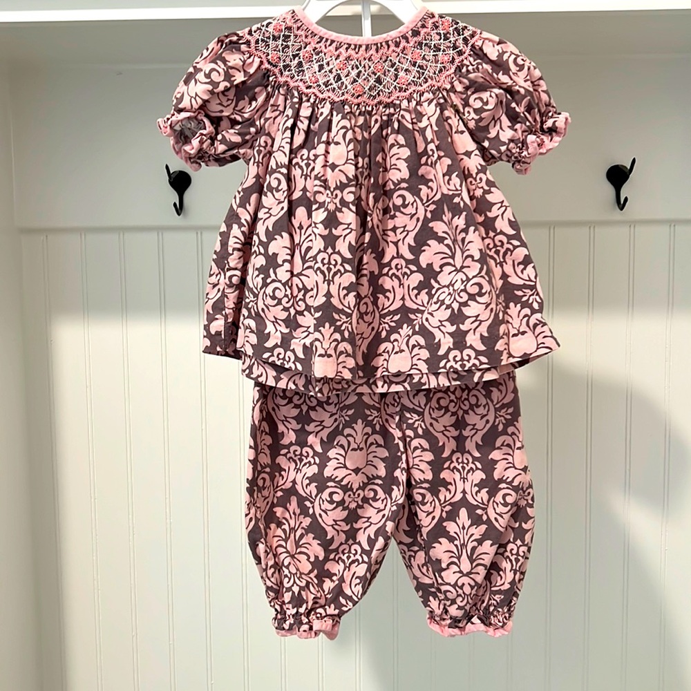 12-18mo matching set. Worn 1 time. Pink & Gray